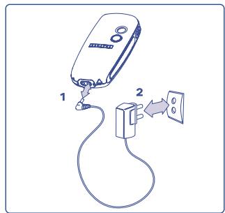 ALCATEL ONE TOUCH 557 - Charging the battery - 2
