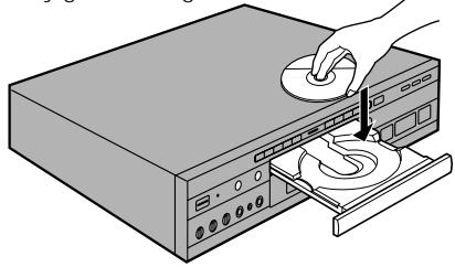 PIONEER DVD-V550 - When an operation is prohibited - 4