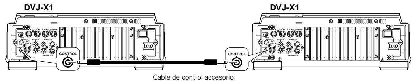 PIONEER DVJ-X1 - Conexión del cable de control para reproducción con relevo - 1