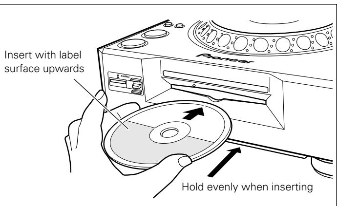 PIONEER DVJ-X1 - Loading and Removing Discs - 1