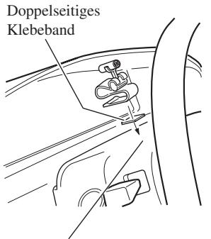PIONEER AVIC-HD3 - Montieren Sie den Mikrofon-Clip auf der Lenksäule. - 1