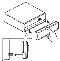 PIONEER DEH-P3500MP - Anbringen der Frontplatte - 1