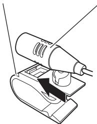 PIONEER AVIC-F910BT - Montaggio sul parasole - 1