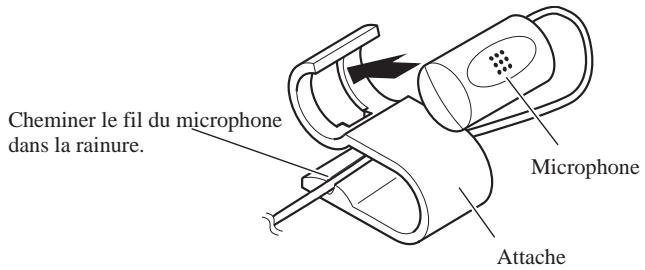 PIONEER AVIC-8DVD - Fixez le microphone sur l'attache fournie. - 1