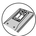 SHARP DV-SL10S(Q) - Mise en place des piles - 2