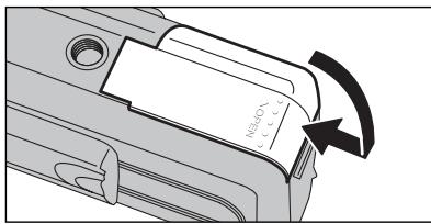 FUJIFILM FINEPIX A330 - How to use the batteries - 4