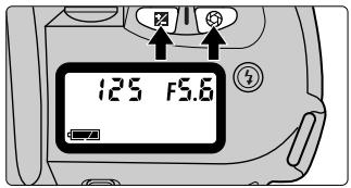 FUJIFILM FINEPIX S1 PRO - Hold down the exposure compensation button "Z" and aperture button "⑤" for 2 or more seconds. - 1