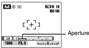 FUJIFILM FINEPIX S800 - Setting the aperture - 1