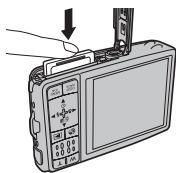 FUJIFILM FINEPIX Z80 - Removing Memory Cards - 1