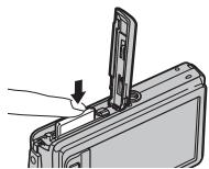 FUJIFILM FINEPIX Z90 - Removing the Battery and Memory Card - 2