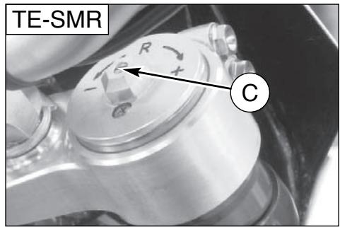 HUSQVARNA SMR 450 - ADJUSTING THE COMPRESSION FORK - 2