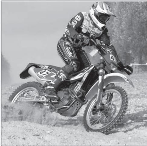 HUSQVARNA TC 510 - KONTROLLE FLÜSSIGKEITSSTAND - 2