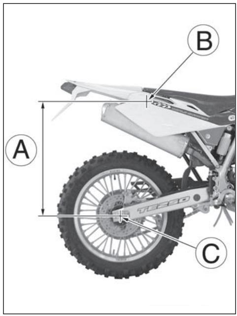 HUSQVARNA TE 250 - ADJUSTING THE SHOCK ABSORBER SPRING PRELOAD - 1