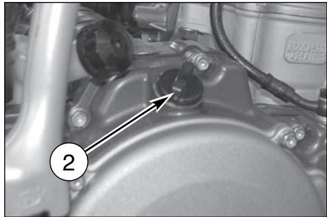HUSQVARNA TE 450 - SUBSTITUCION ACEITE MOTOR Y LIMPIEZA- SUBSTITUCION FILTROS DE RED Y DEL CARTU CHO FILTRO - 3