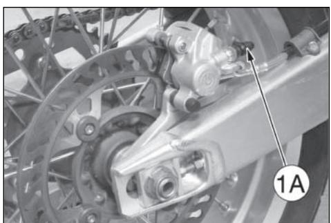 HUSQVARNA TE 450 - Um den Ersatz vorzunehmen, in der folgenden Art und Weise vorangehen: - 4