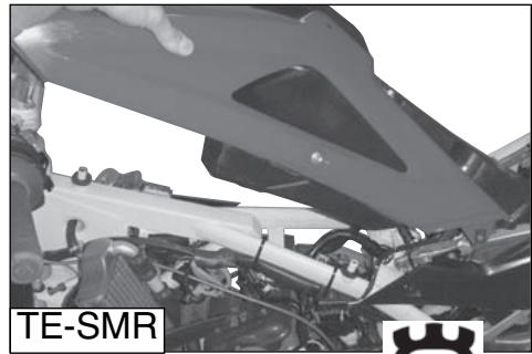 HUSQVARNA TXC 450 - RIMOZIONE SERBATOIO (TE-SMR) - 5