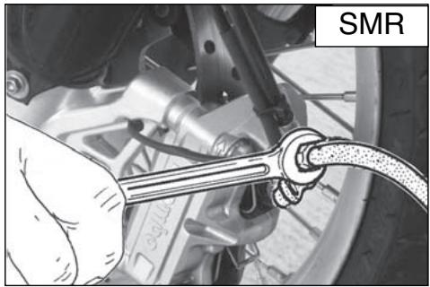 HUSQVARNA TXC 450 - FRONT BRAKING SYSTEM BLEEDING (SMR) - 4