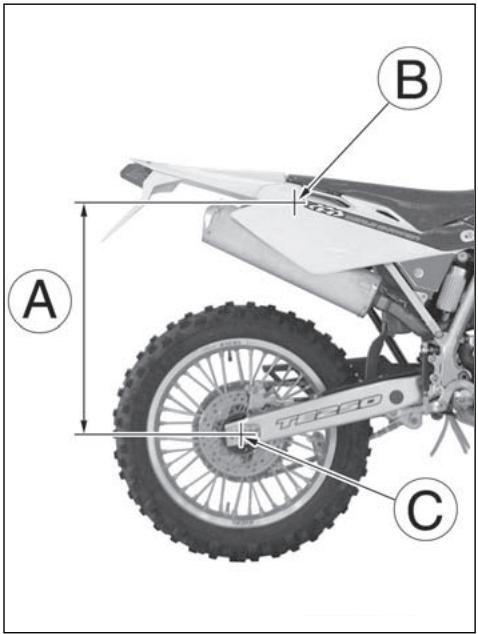 HUSQVARNA TXC 450 - ADJUSTING THE SHOCK ABSORBER SPRING PRELOAD - 1
