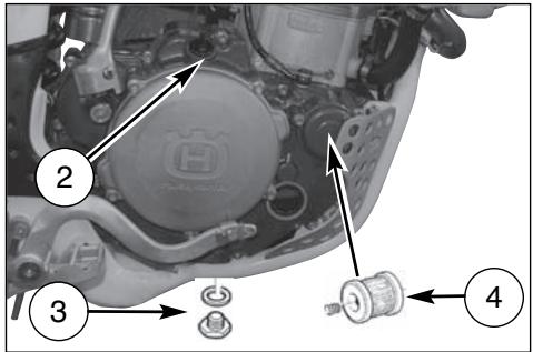 HUSQVARNA TXC 510 - MOTORÖLWECHSEL UND NETZFILTER-FILTER-EINSATZE REINIGUNG UND WECHSEL - 1