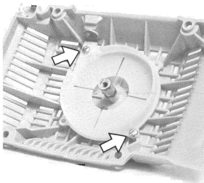 HUSQVARNA 266 - Changing starter cord and return spring - 2