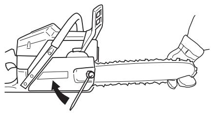 HUSQVARNA 3120 XP - Fitting the bar and chain - 8