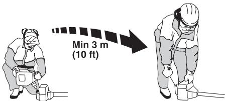 HUSQVARNA 325 HE3 X - Tanken - 3
