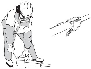 HUSQVARNA 325 HE3 X - Blocage de l'accélération - 5