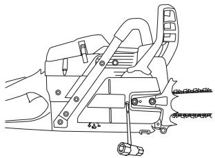 HUSQVARNA 385 XP - Fitting the bar and chain - 7