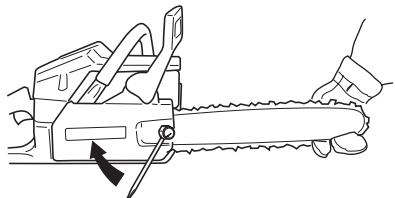 HUSQVARNA 385 XP - Fitting the bar and chain - 8