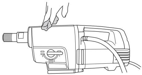 HUSQVARNA DM 330 - Cleaning - 2