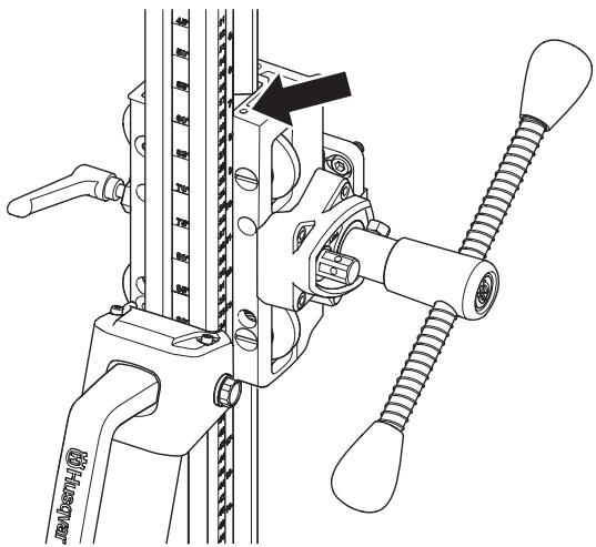 HUSQVARNA DS 150 - Adjusting the feed housing - 2
