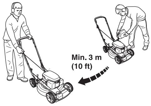 HUSQVARNA LC48VE - Remplissage de carburant - 2