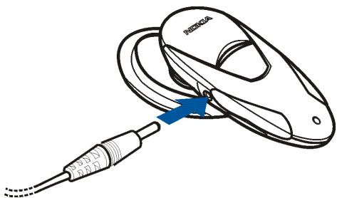 NOKIA WIRELESS AUDIO HEADSET HDW-2 - Charging the battery - 1