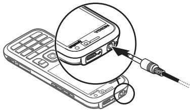 NOKIA 5630 - Tilslutning af et kompatibelt headset - 1