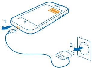 NOKIA LUMIA 510 - Charge your phone with a USB charger - 2