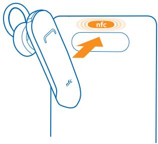 NOKIA LUMIA 820 - Connect to a Bluetooth accessory with NFC - 1