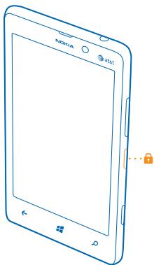 NOKIA LUMIA 820 - Lock the keys and screen - 1