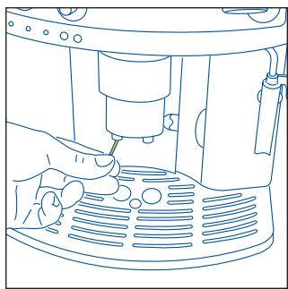 DELONGHI ESAM 3240.O - CLEANING THE COFFEE MAKER - 4