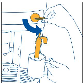 DELONGHI ESAM 3240.O - PREPARING CAPPUCCINOS (USING STEAM) - 3