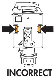 DELONGHI ESAM 4500 220V - Cleaning the infuser - 3