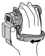 JVC GR-D328EF - Ajustement de la poignée - 1