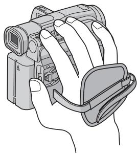 JVC GR-D73 - Ajustement de la poignée - 1