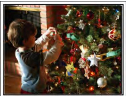 JVC GZ-EX215BEU - Décorer le sapin - 1