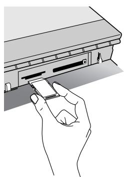 JVC XV-NP10S - Notes for inserting and removing memory cards - 3
