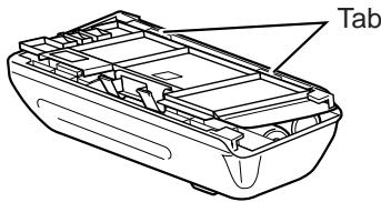 KENWOOD TH-D7E - INSTALLING ALKALINE BATTERIES - 3
