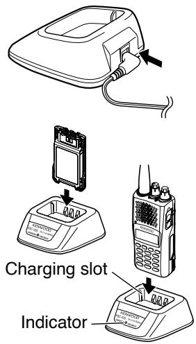 KENWOOD TH-K40 - CHARGING THE BATTERY PACK - 1