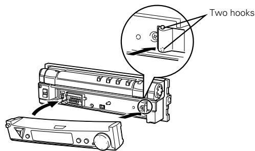KENWOOD KVT-725DVD - Attach the protection panel - 1