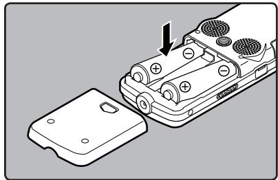 OLYMPUS LS-11 - Insertion des piles - 2
