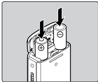 OLYMPUS LS-3,  LS-100,  LS-12,  LS-14,  LS-20,  LS-20M,  LS-3,  LS-5 - Inserting batteries - 2