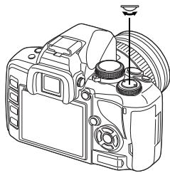 OLYMPUS E-450 - Use 🔒 to select images you want to view. You can also turn the dial to switch to Q for close-up playback. - 8